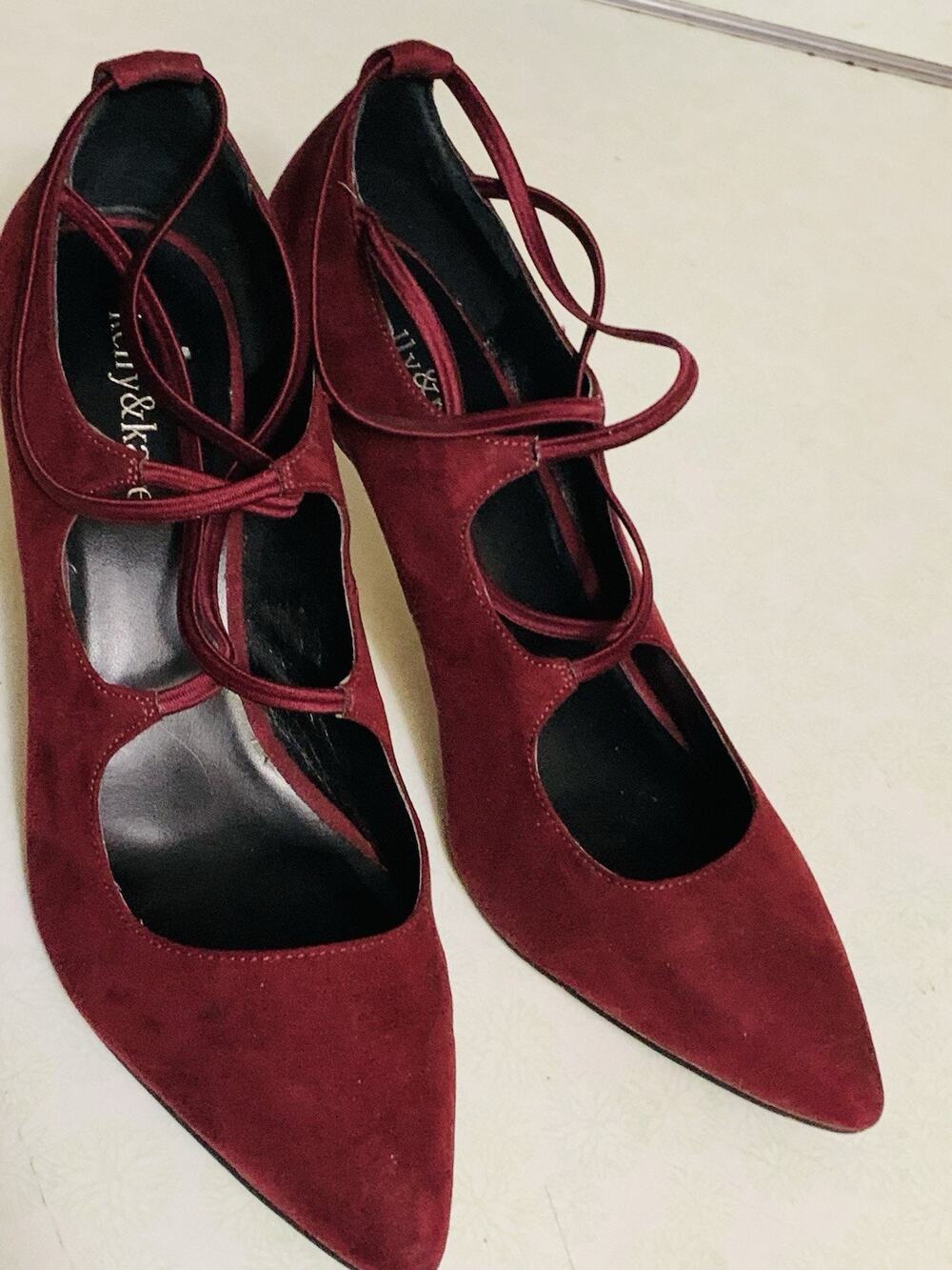 Kelly & Katie Women's 9 Burgundy Suede Thin Crossover Strap Heels